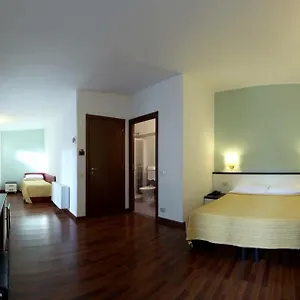 https://lux-hotel-durante.italymilanhotels.net